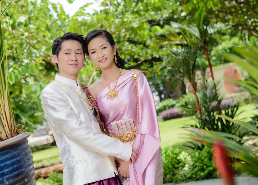 ถ่ายภาพแต่งงาน