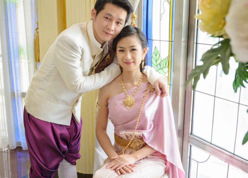 ถ่ายภาพแต่งงาน