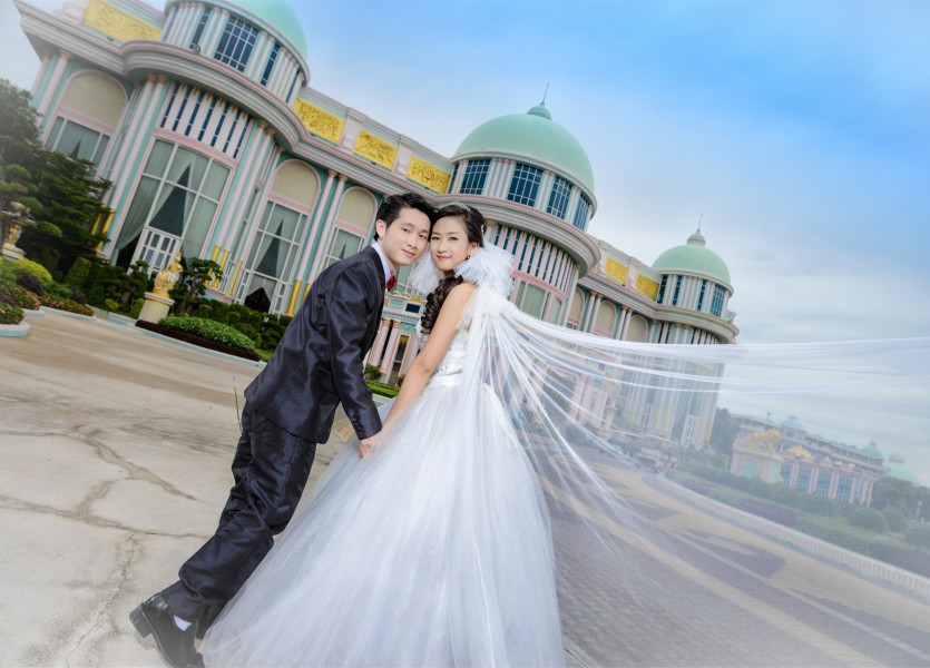 ถ่ายภาพแต่งงาน
