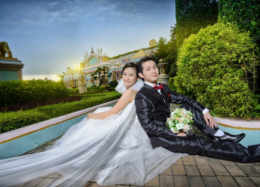 ถ่ายภาพแต่งงาน