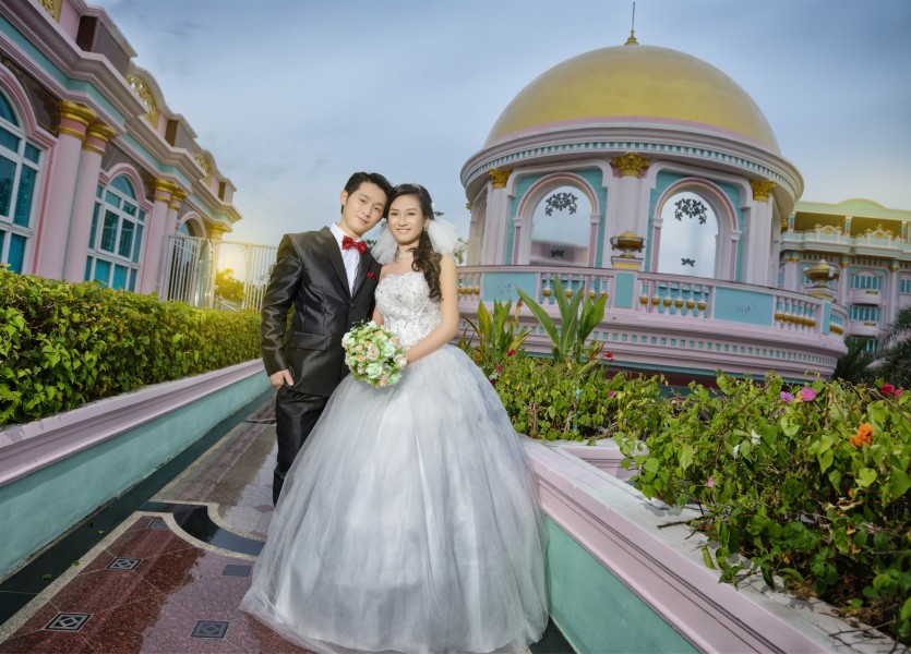 ถ่ายภาพแต่งงาน