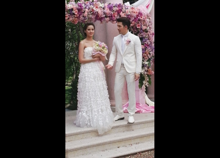 ชุดแต่งงานดารา