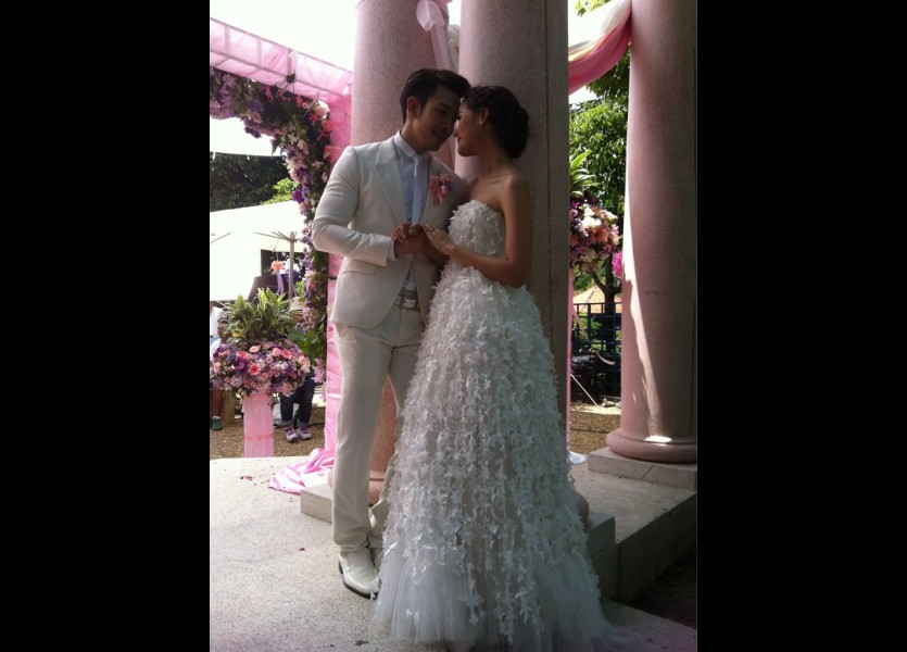 ชุดแต่งงานดารา