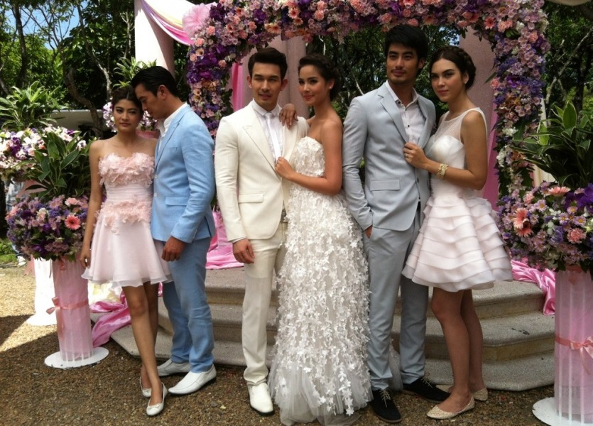 ชุดแต่งงานดารา