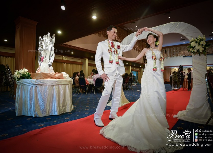 ชุดแต่งงานเช่าตัด