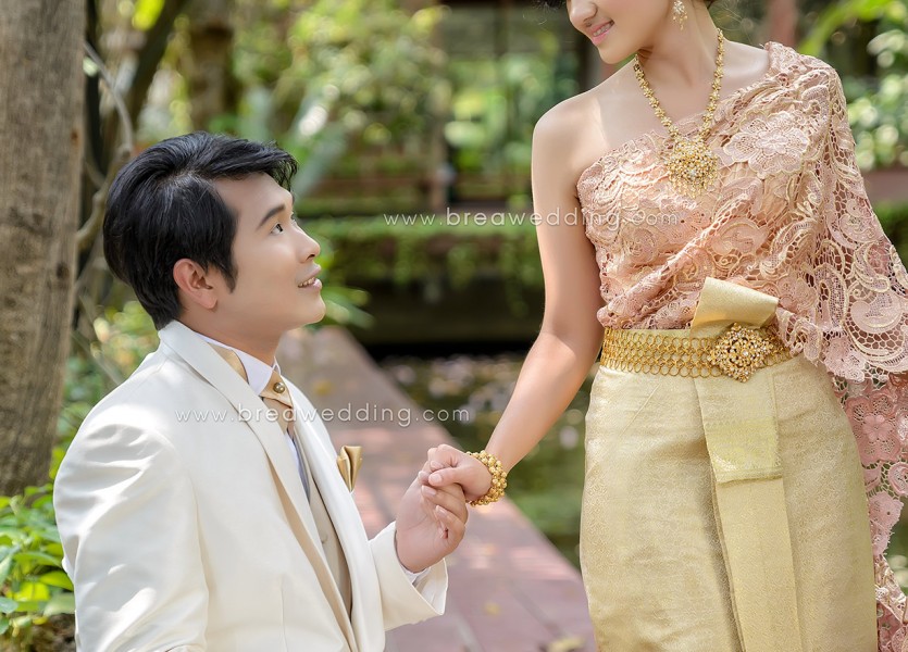 ชุดไทย2014 ราคา