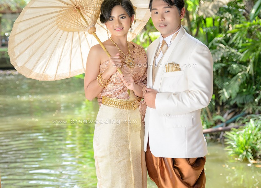 บรีเร่ เวดดิ้ง ชุดไทย
