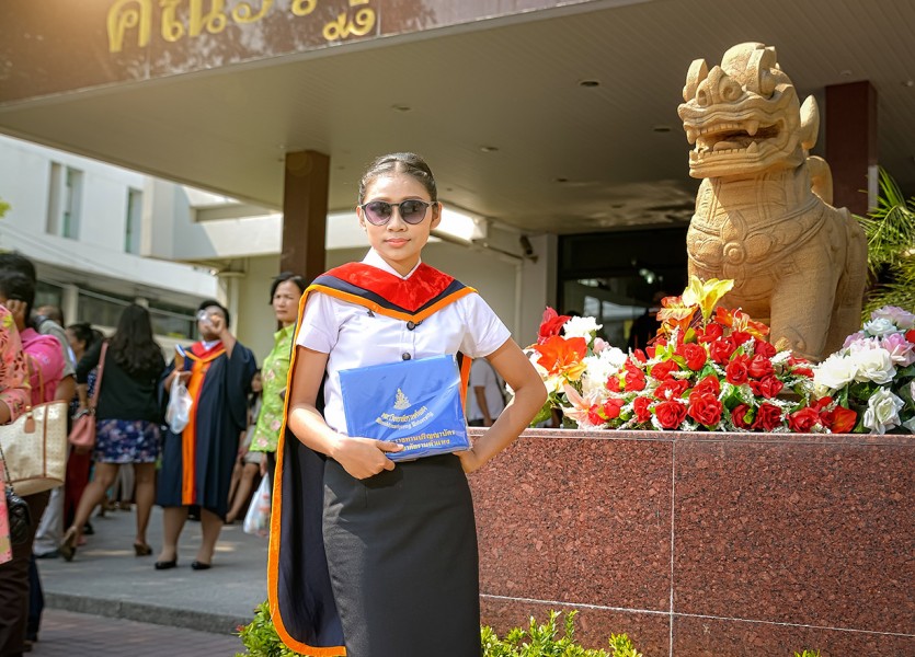 ถ่ายภาพรับปริญญา ม.ราม