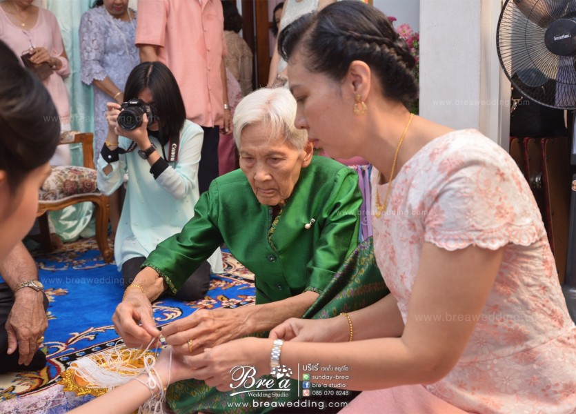 ชุดแต่งงานไทย นนทบุรี