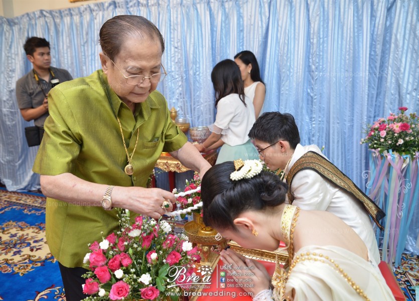 เช่าชุดไทย นนทบุรี