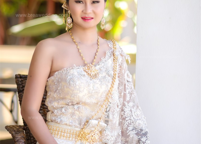 ชุดไทย นนทบุรี