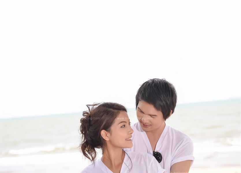 ถ่ายพรีเวดดิ้งทะเล พัทยา ถ่ายรูปแต่งงานทะเล ถ่ายรูปพรีเวดดิ้งทะเล