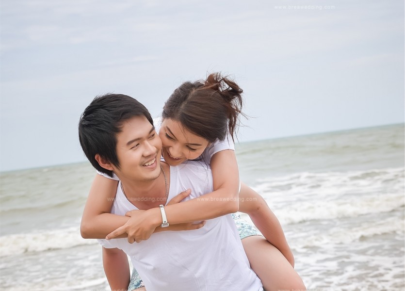 ถ่ายพรีเวดดิ้งทะเล พัทยา ถ่ายรูปแต่งงานทะเล ถ่ายรูปพรีเวดดิ้งทะเล
