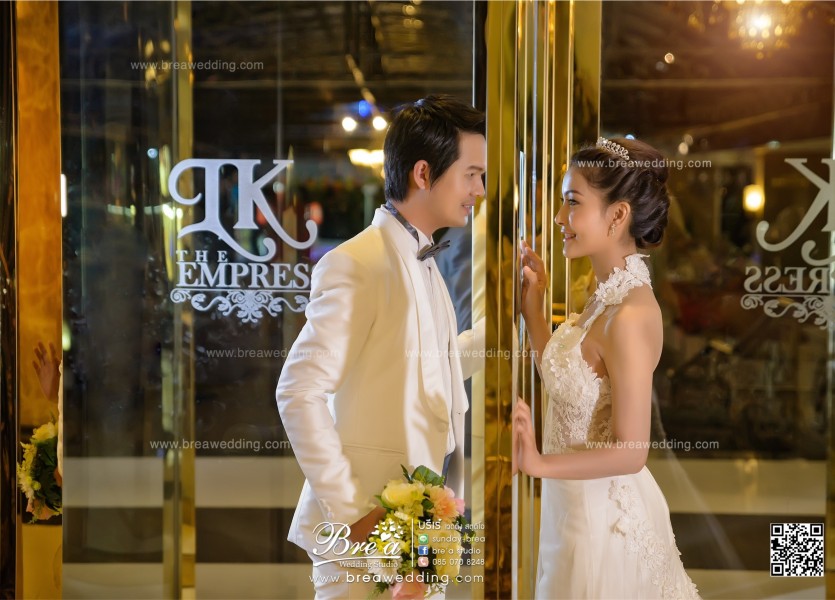 ถ่ายพรีเวดดิ้หรูๆ ถ่ายรูปแต่งงานสวยๆ ถ่ายรูปพรีเวดดิ้งราคาถูก