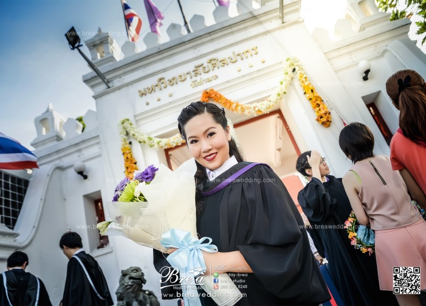 รับปริญญา หาช่างภาพรับปริญญา ถ่ายรูปรับปริญญา