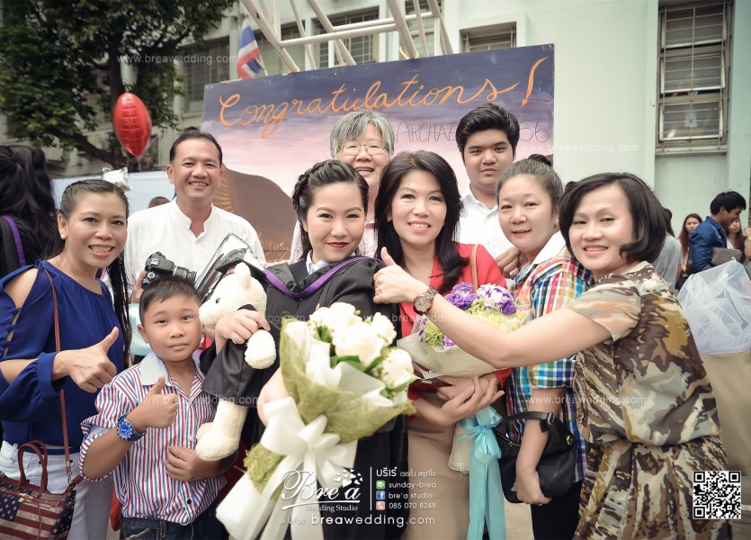 รับปริญญา หาช่างภาพรับปริญญา ถ่ายรูปรับปริญญา