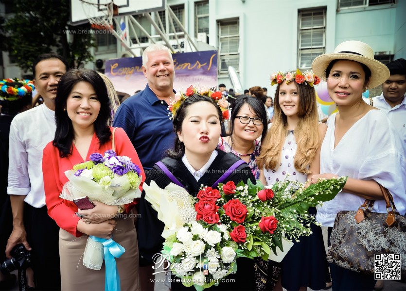 รับปริญญา หาช่างภาพรับปริญญา ถ่ายรูปรับปริญญา