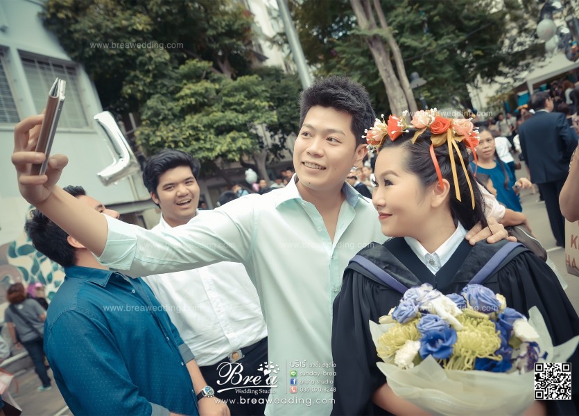 รับปริญญา หาช่างภาพรับปริญญา ถ่ายรูปรับปริญญา