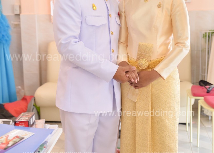 ชุดไทยบรมพิมาน ขายชุดไทย เช่า ชุดไทยเจ้าสาว ชุดไทยแต่งงาน