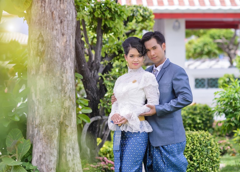 เช่าชุดไทย ชุดแต่งงาน นนทบุรี