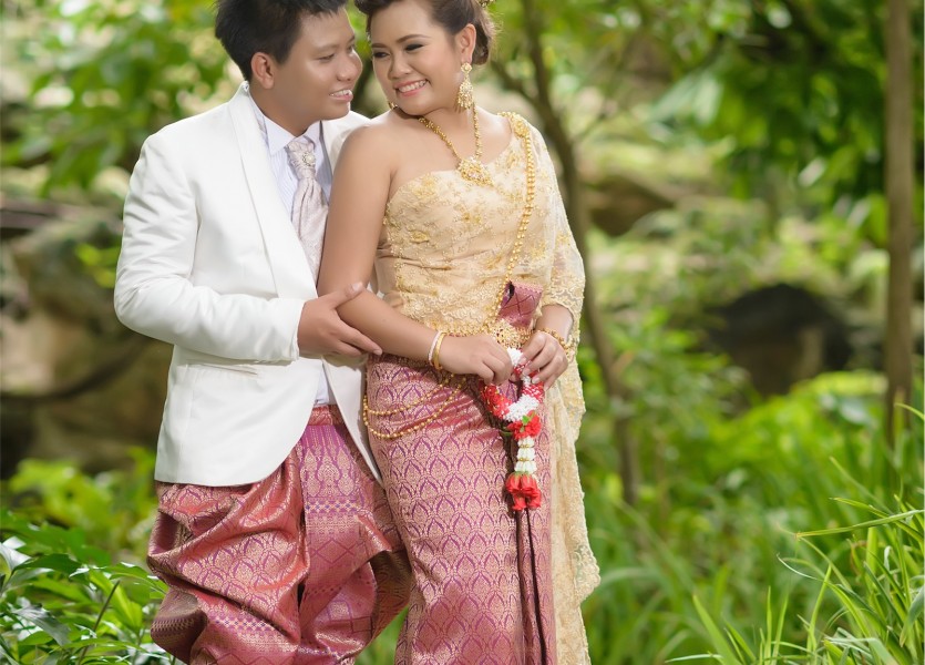ชุดไทย ชุดแต่งงาน นนทบุรี