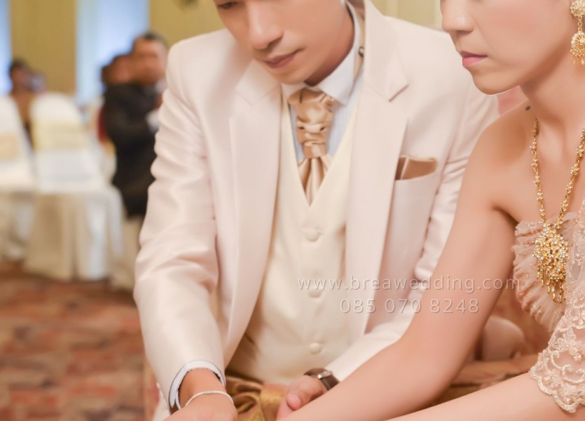 ชุดแต่งงาน นนทบุรีBRE 4011เวดดิ้ง