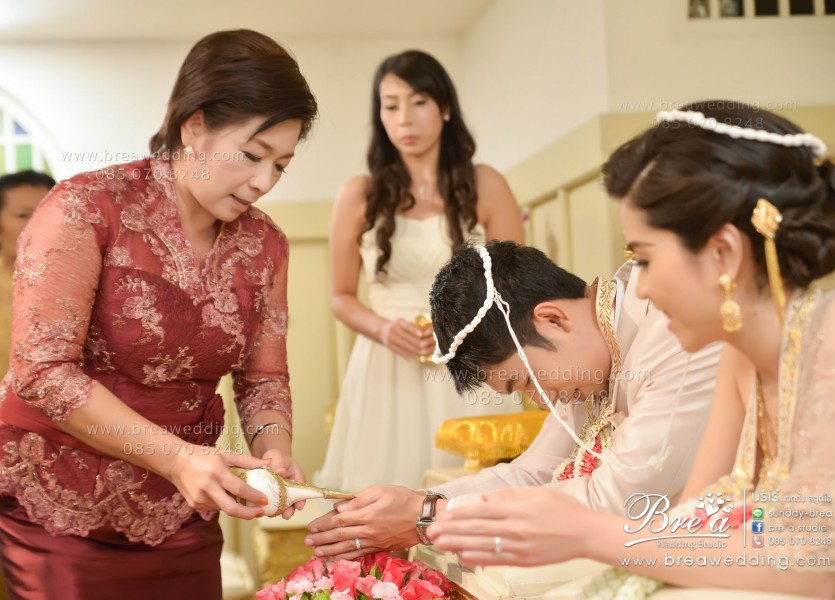 ชุดแต่งงาน นนทบุรีBRE 4409เวดดิ้ง