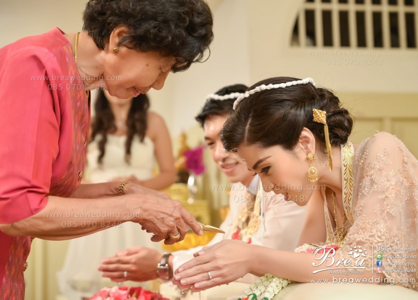 ชุดแต่งงาน นนทบุรีBRE 4430เวดดิ้ง