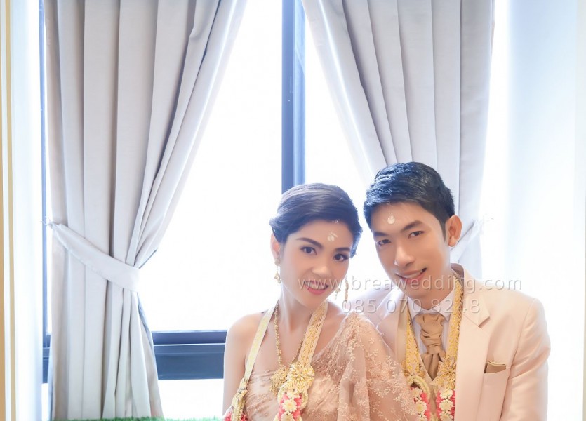ชุดแต่งงาน นนทบุรีBRE 4576เวดดิ้ง