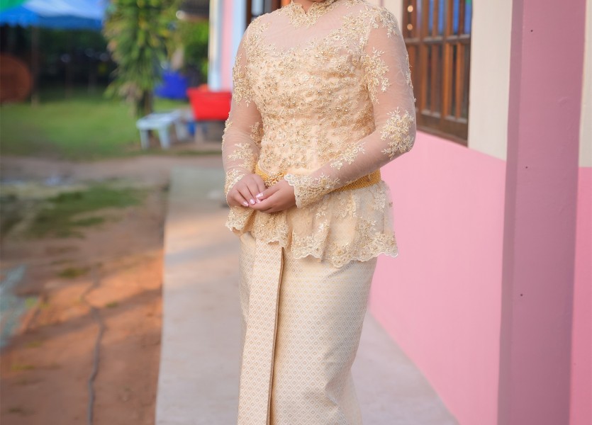 ชุดไทย ชุดแต่งงาน นนทบุรี