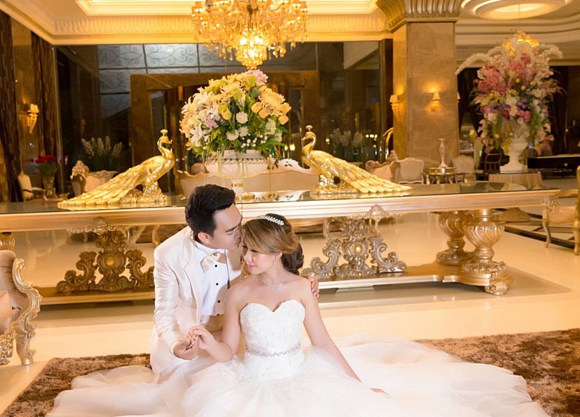 พรีเวดดิ้ง หาช่างภาพงานแต่ง รับถ่ายภาพงานแต่งงาน ถ่ายรูปแต่งงานทะเล