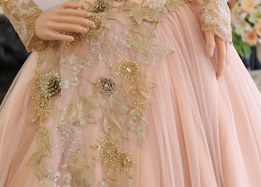 ชุดแต่งงาน ชุดแต่งงานอิสลาม ชุดเจ้าสาวอิสลาม ร้านชุดแต่งงานอิสลาม