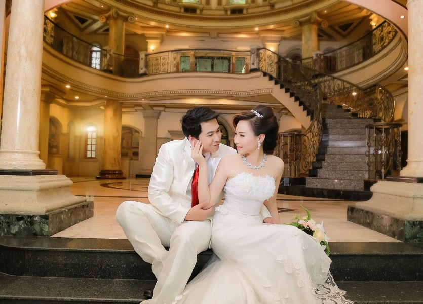 หาช่างภาพ ร้านเวดดิ้ง ถ่ายรูปแต่งงาน ถ่ายภาพงานแต่ง ช่างถ่ายรูป ฌ็องเซลิเซ่