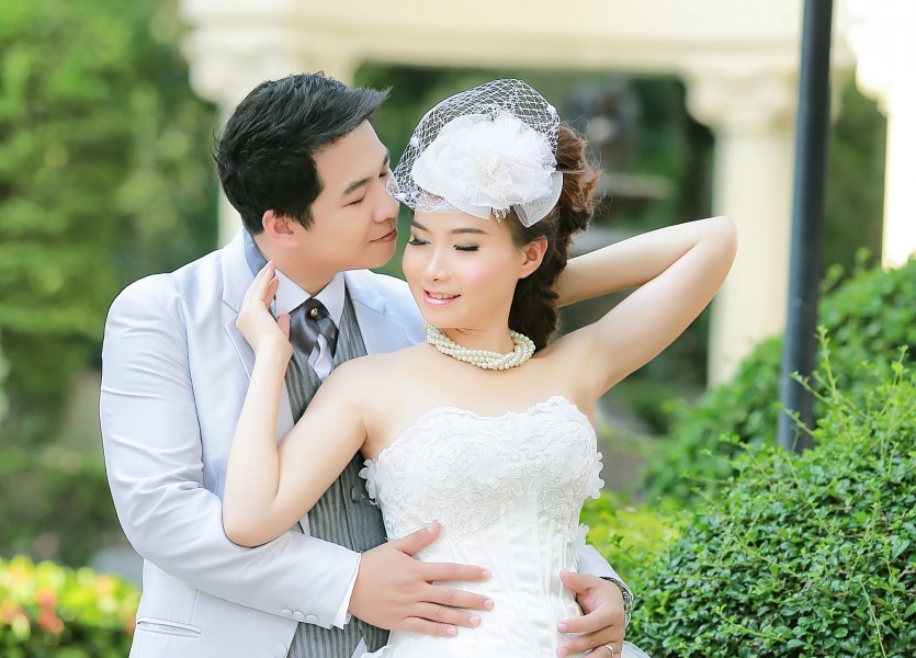 หาช่างภาพ ร้านเวดดิ้ง ถ่ายรูปแต่งงาน ถ่ายภาพงานแต่ง ช่างถ่ายรูป ฌ็องเซลิเซ่