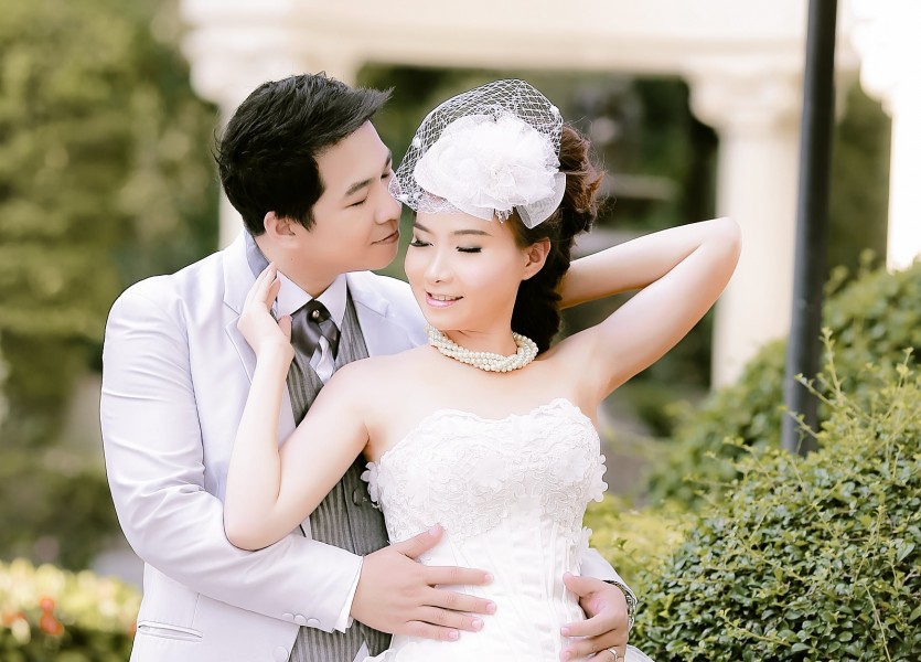 หาช่างภาพ ร้านเวดดิ้ง ถ่ายรูปแต่งงาน ถ่ายภาพงานแต่ง ช่างถ่ายรูป ฌ็องเซลิเซ่