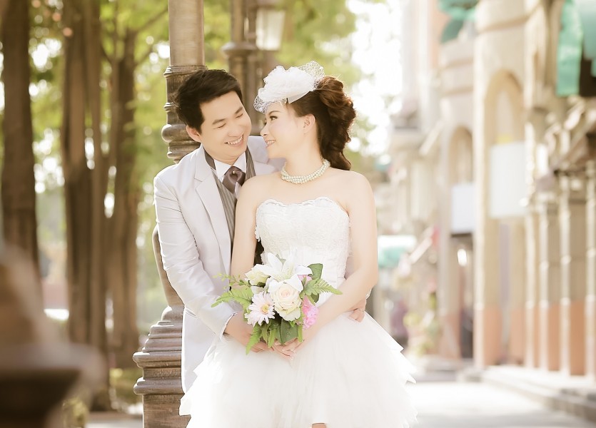 หาช่างภาพ ร้านเวดดิ้ง ถ่ายรูปแต่งงาน ถ่ายภาพงานแต่ง ช่างถ่ายรูป ฌ็องเซลิเซ่