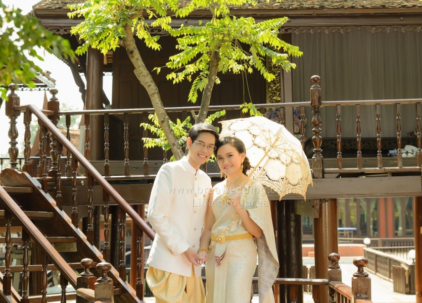 หาช่างภาพ พรีเวดดิ้ง ถ่ายรูปแต่งงาน ถ่ายภาพงานแต่ง ช่างถ่ายรูป สยามเฮาท์