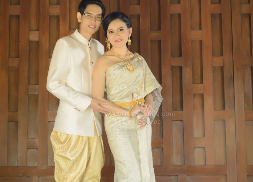 หาช่างภาพ พรีเวดดิ้ง ถ่ายรูปแต่งงาน ถ่ายภาพงานแต่ง ช่างถ่ายรูป สยามเฮาท์