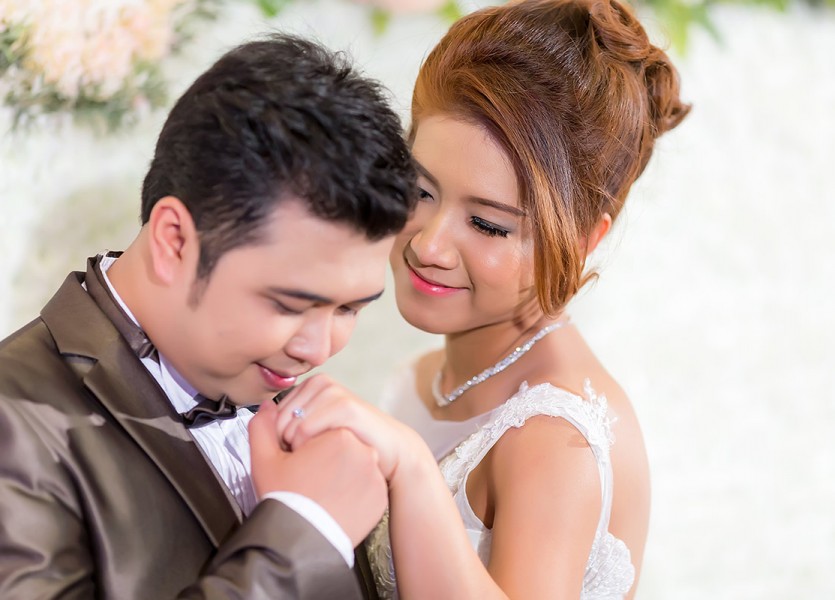 ถ่ายรูปแต่งงาน ชุดแต่งงาน หาช่างภาพ นนทบุรี ถ่ายภาพงานแต่ง