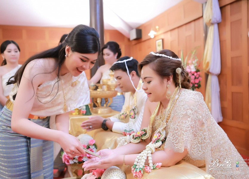 ถ่ายรูปแต่งงานเรือนเจ้าสาว ปากเกล็ด นนทบุรี หาช่างภาพ