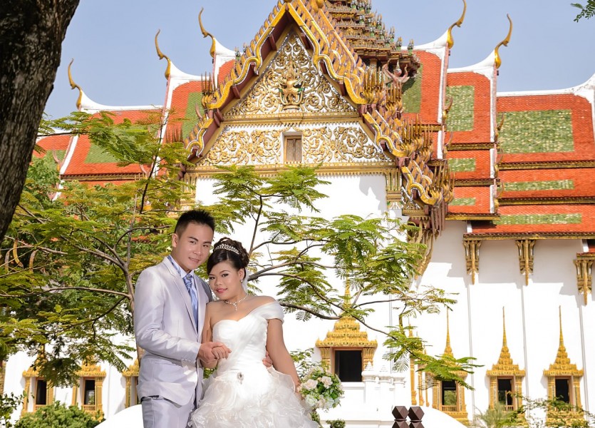 ถ่ายรูปแต่งงาน ถ่ายภาพแต่งงาน ชุดแต่งงาน ชุดวิวาห์ บางบัวทอง นนทบุรี