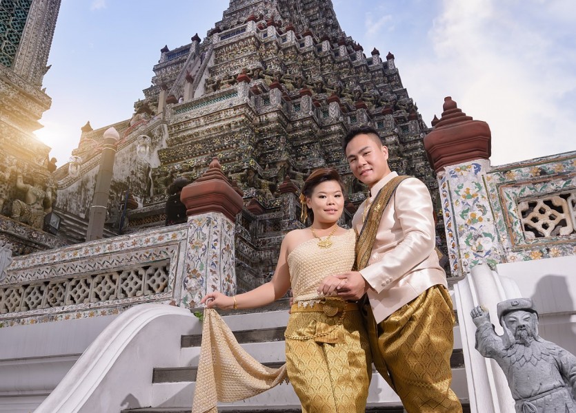 ถ่ายรูปแต่งงาน ถ่ายภาพแต่งงาน ชุดแต่งงาน ชุดวิวาห์ บางบัวทอง นนทบุรี