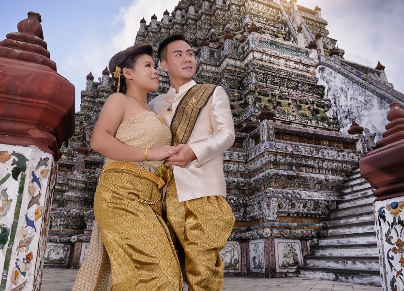 ถ่ายรูปแต่งงาน ถ่ายภาพแต่งงาน ชุดแต่งงาน ชุดวิวาห์ บางบัวทอง นนทบุรี