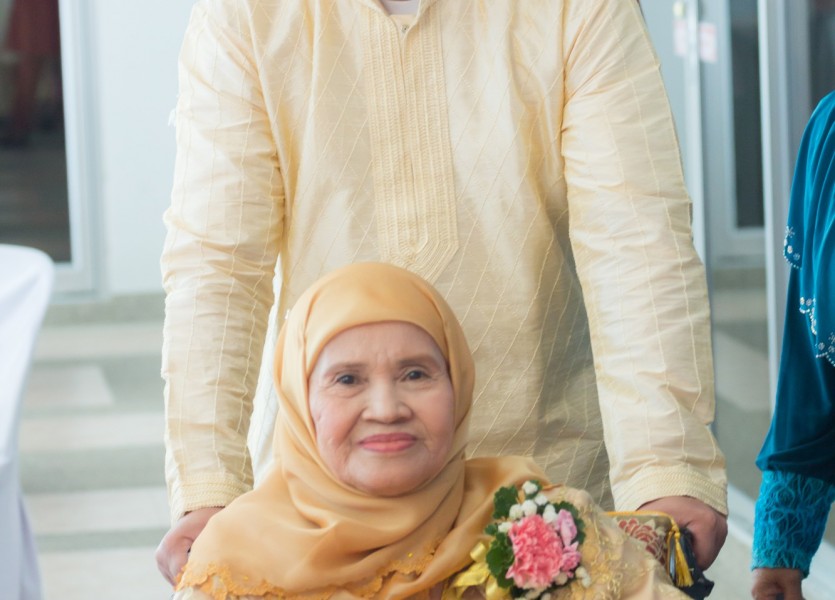 ถ่ายรูปแต่งงาน มุสลิม งานแต่งงานอิสลาม เวดดิ้ง นนทบุรี บางบัวทอง ชุดแต่งงานอิสลาม