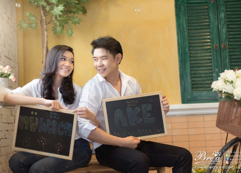 ถ่ายรูปแต่งงานในสตูดิโอ บรีเร่ เวดดิ้ง บางบัวทอง นนทบุรี โดมินิค Dominic studio