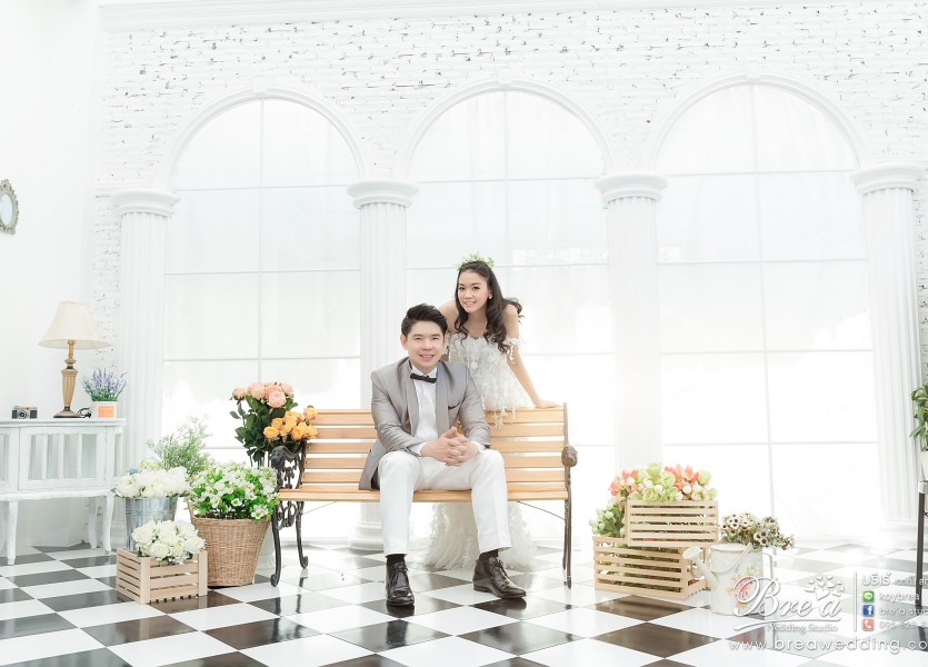 ถ่ายรูปแต่งงานในสตูดิโอ บรีเร่ เวดดิ้ง บางบัวทอง นนทบุรี โดมินิค Dominic studio