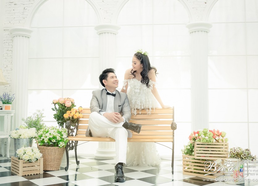 ถ่ายรูปแต่งงานในสตูดิโอ บรีเร่ เวดดิ้ง บางบัวทอง นนทบุรี โดมินิค Dominic studio