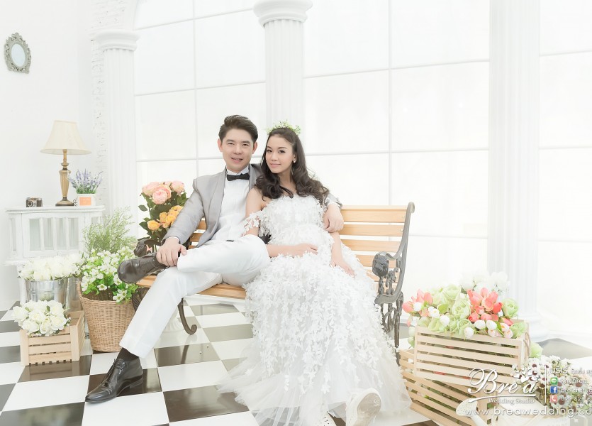 ถ่ายรูปแต่งงานในสตูดิโอ บรีเร่ เวดดิ้ง บางบัวทอง นนทบุรี โดมินิค Dominic studio