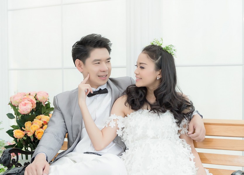 ถ่ายรูปแต่งงานในสตูดิโอ บรีเร่ เวดดิ้ง บางบัวทอง นนทบุรี โดมินิค Dominic studio