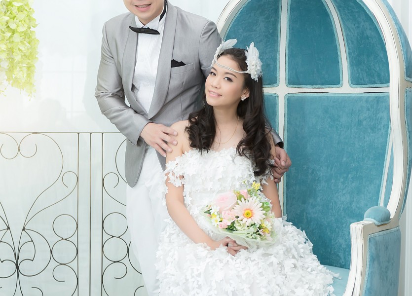 ถ่ายรูปแต่งงานในสตูดิโอ บรีเร่ เวดดิ้ง บางบัวทอง นนทบุรี